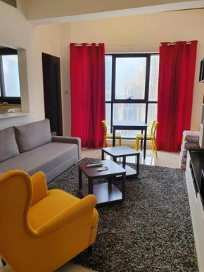 Full Sea View Marina Tower Shared Apartment